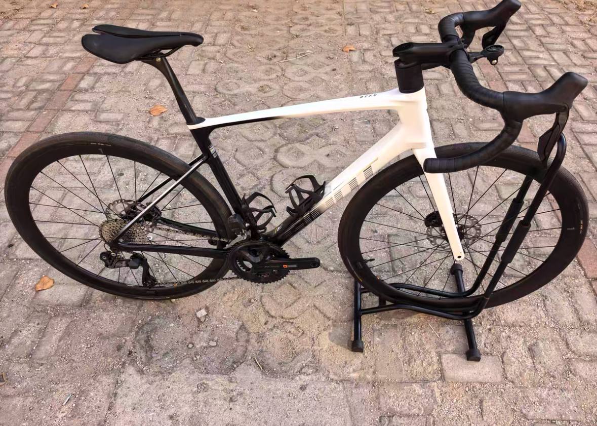 Giant Defy Advanced Pro 1